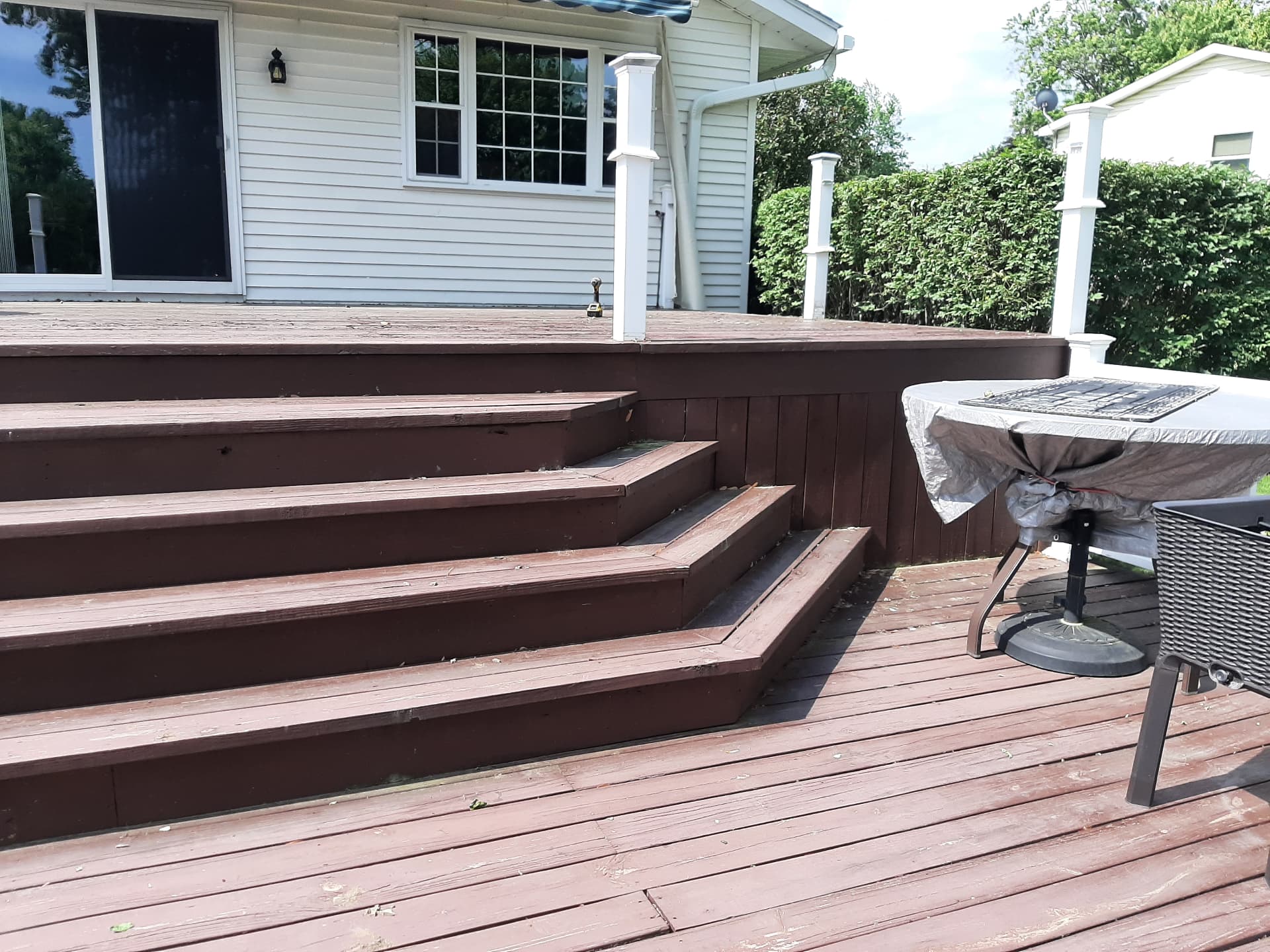 Wide Cascading Deck Steps